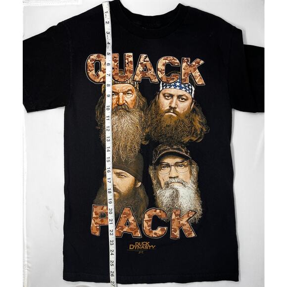 Duck Dynasty Quack Pack Men's Tshirt size S Pre-Owned in good condition - Picture 3 of 7